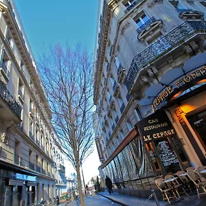 Albergue Caulaincourt Montmartre By Hiphophostels