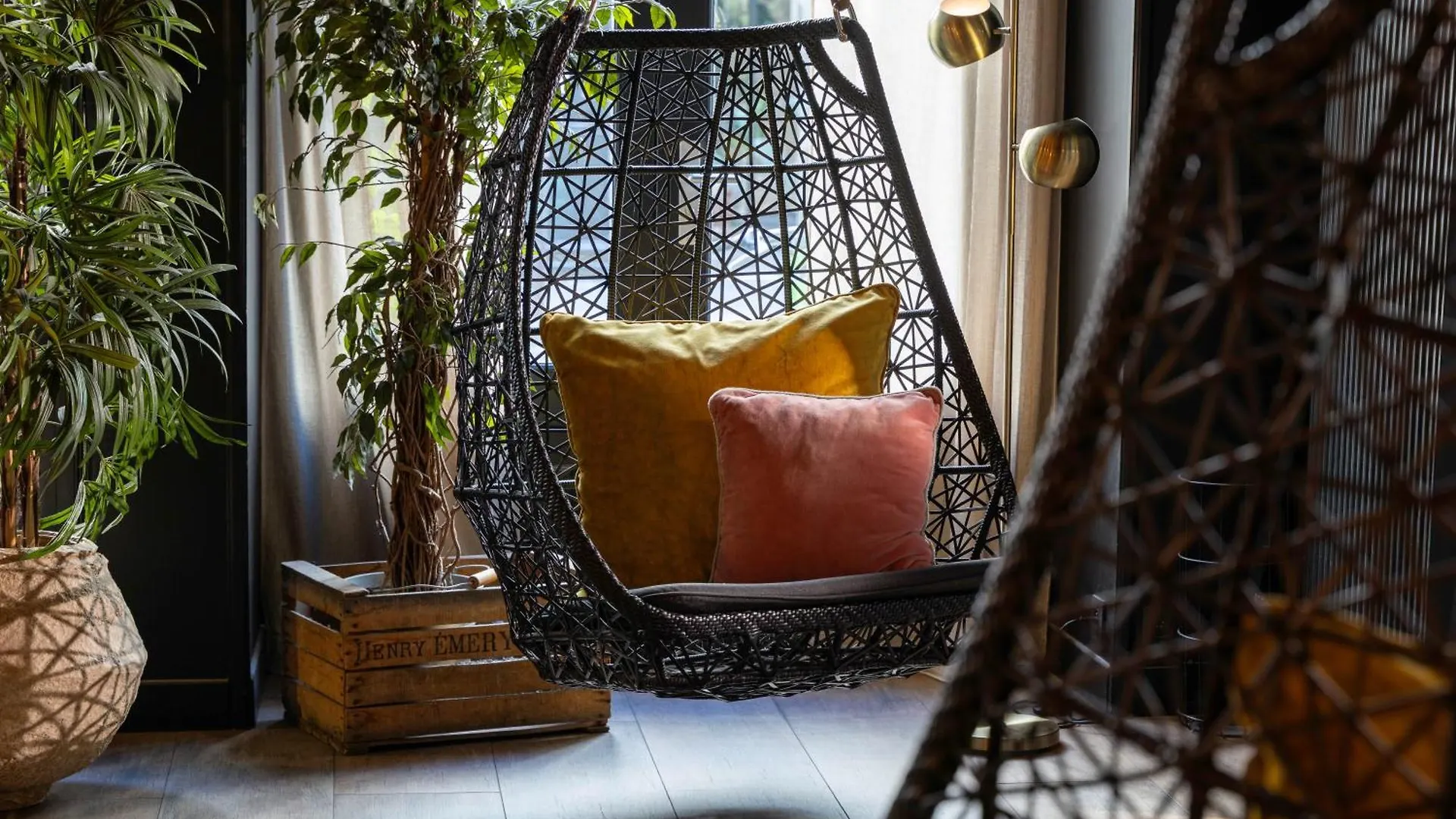 Hotel Maxim Folies Paris