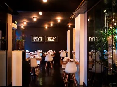 Hotel Maxim Folies Paris