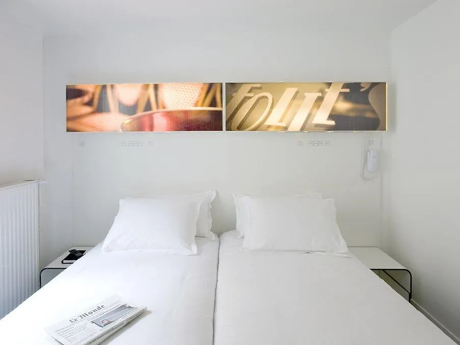 Hotel Maxim Folies Paris